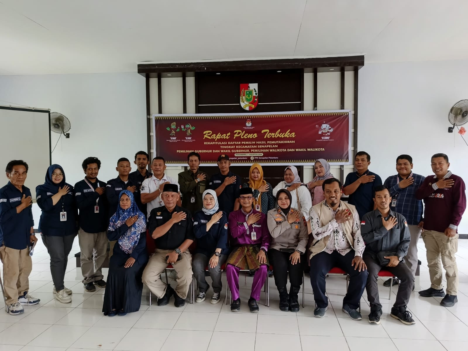 Pesan Kapolsek Senapelan di Pleno DPHP, Ajak Semua Pihak Bersinergi Sukseskan Pilkada Serentak 2024