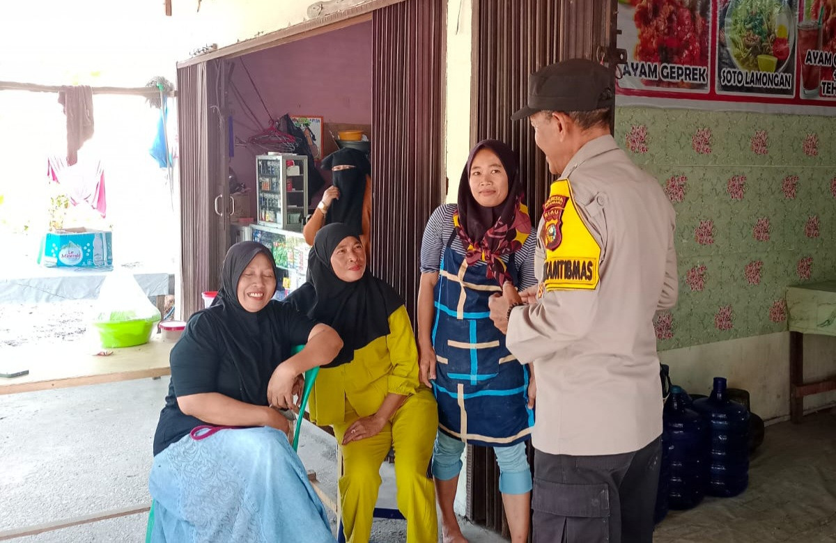 Polsek Payung Sekaki, Jaga Stabilitas Keamanan Jelang Pilkada Damai di Kelurahan Labuhbaru Timur