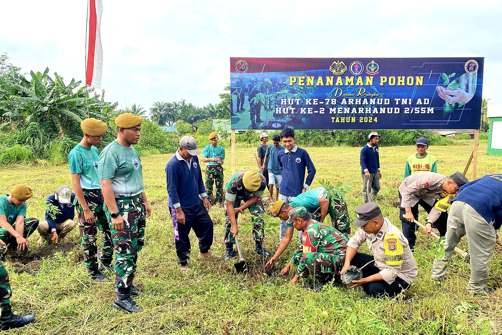 Bhabin Polsek Bukit Raya Hadiri Penanaman Pohon Dalam Rangka HUT Arhanud ke-78