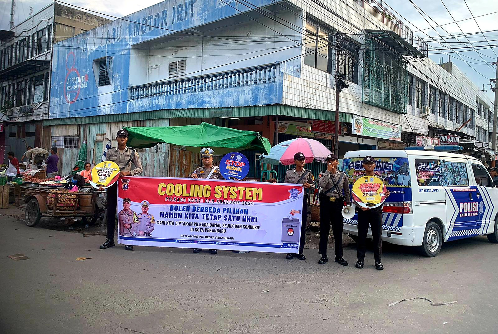 Satlantas Polresta Pekanbaru Maksimalkan Sosialisasi Pilkada Damai Dengan Turun Kejalan