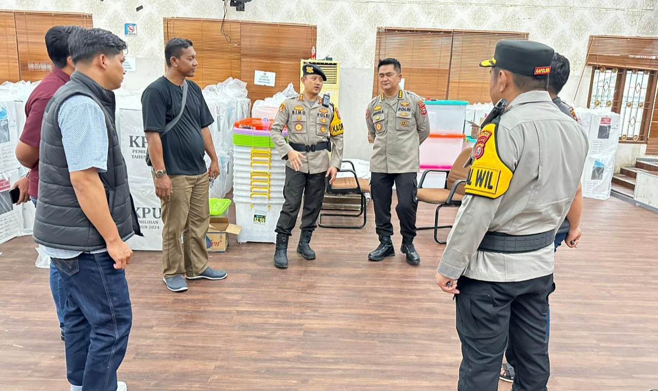 Pamatwil Polda Riau Lakukan Cek dan Kontrol Persiapan Rekapitulasi Suara di PPK Mandau
