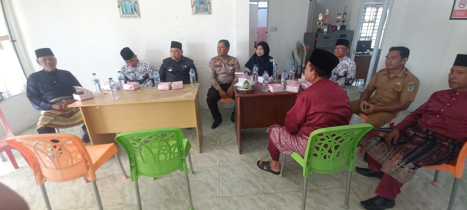 Bersama Unsur Upika, Polsek Pujud Gelar Cooling System Paska Pilkada