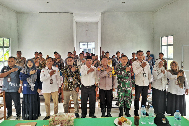 Sampaikan Pesan Sinergitas dan Netralitas, Kapolsek Rangsang Barat Cooling System Dengan Anggota PPK dan PPS