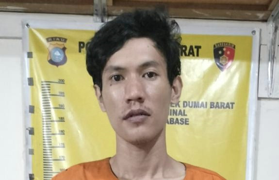 Santai Tunggu Pembeli, Pengedar Sabu di Dumai Ditangkap