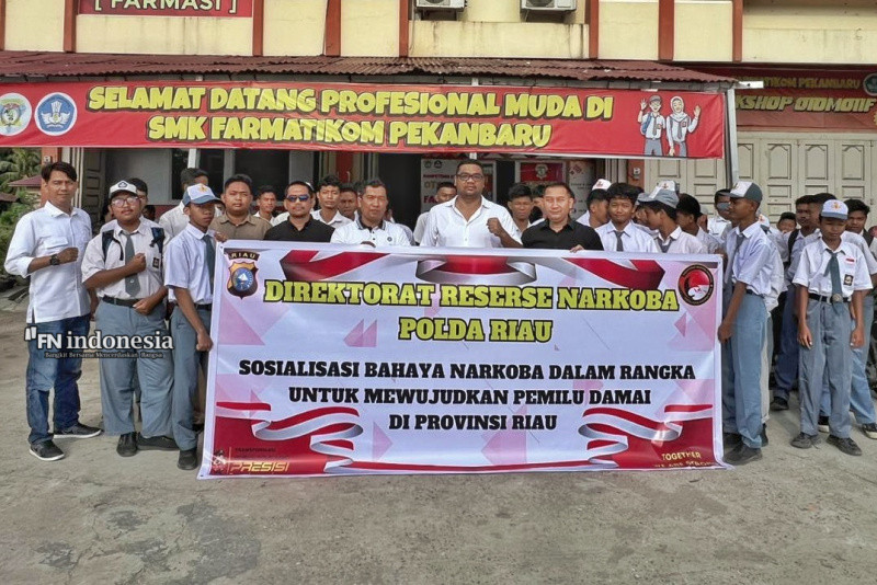 Cooling System, Ditresnarkoba Polda Riau Gelar Sosialisasi Bahaya Narkoba di SMK Farmatikom