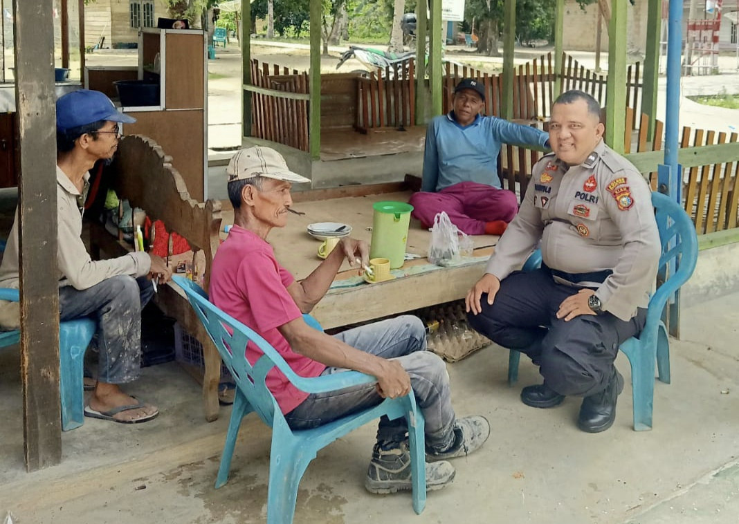 Jelang Pilkada Serentak, Polsek Pujud Terus Sampaikan Pesan Cooling System ke Warga