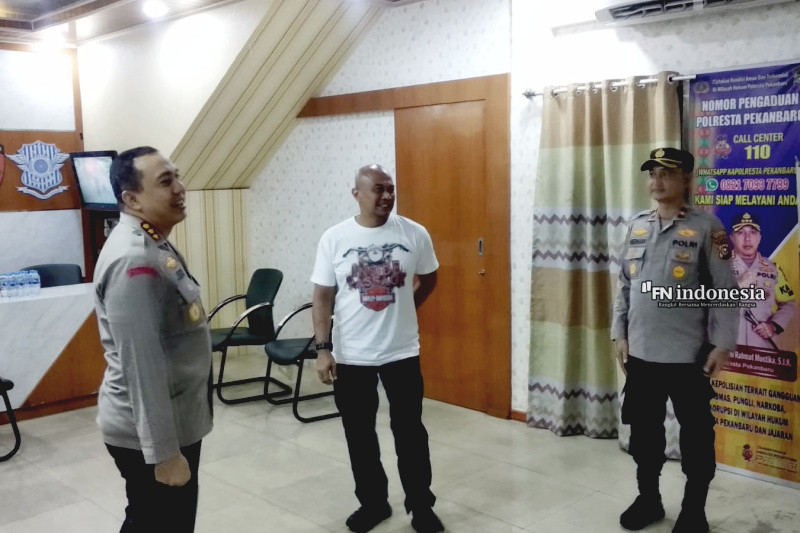 Wakalpolda Riau Kunjungi Polsek Kota, Pastikan Pelayanan Keamanan Masyarakat Pekanbaru