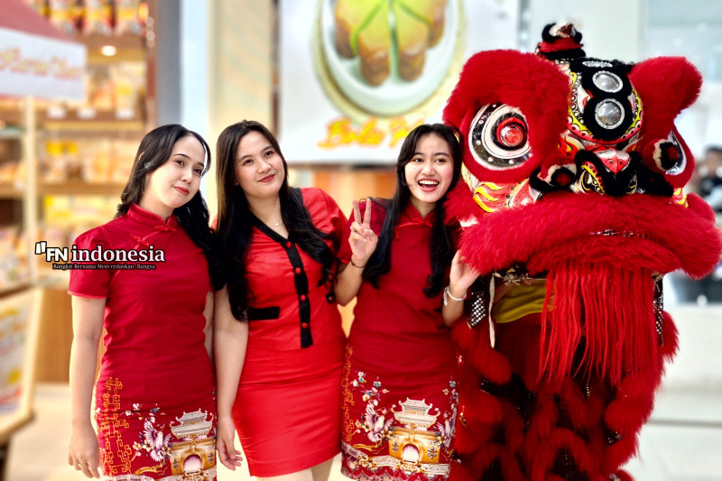 Barongsai Meriahkan Perayaan Imlek di Bandara SSK II Pekanbaru