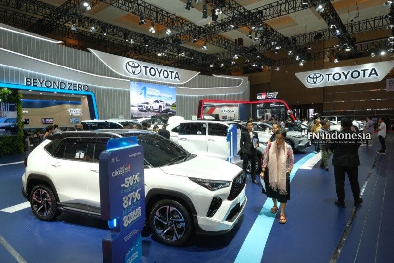 Toyota Raih Sukses di IIMS 2025, 2.728 SPK Mobil Hybrid Produksi Lokal