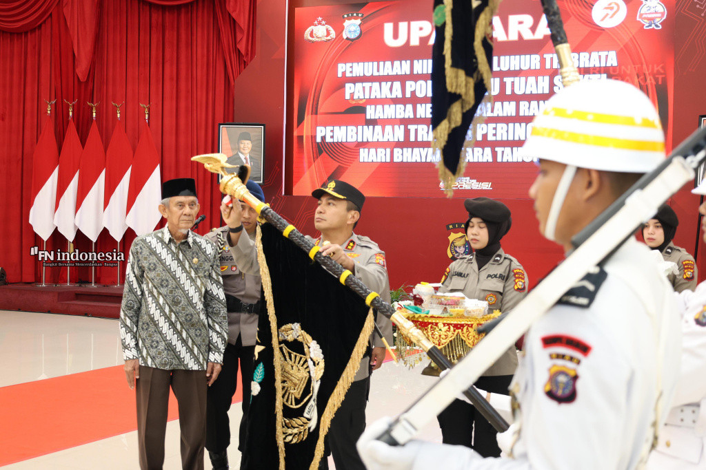 Polda Riau Gelar Upacara Pemuliaan Nilai Luhur Tribrata dan Pencucian Pataka Tuah Sakti Hamba Negeri