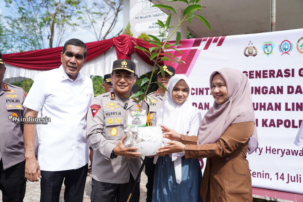 Kapolda Riau Ajak Generasi Z Jadi Pohon Harapan untuk Selamatkan Hutan