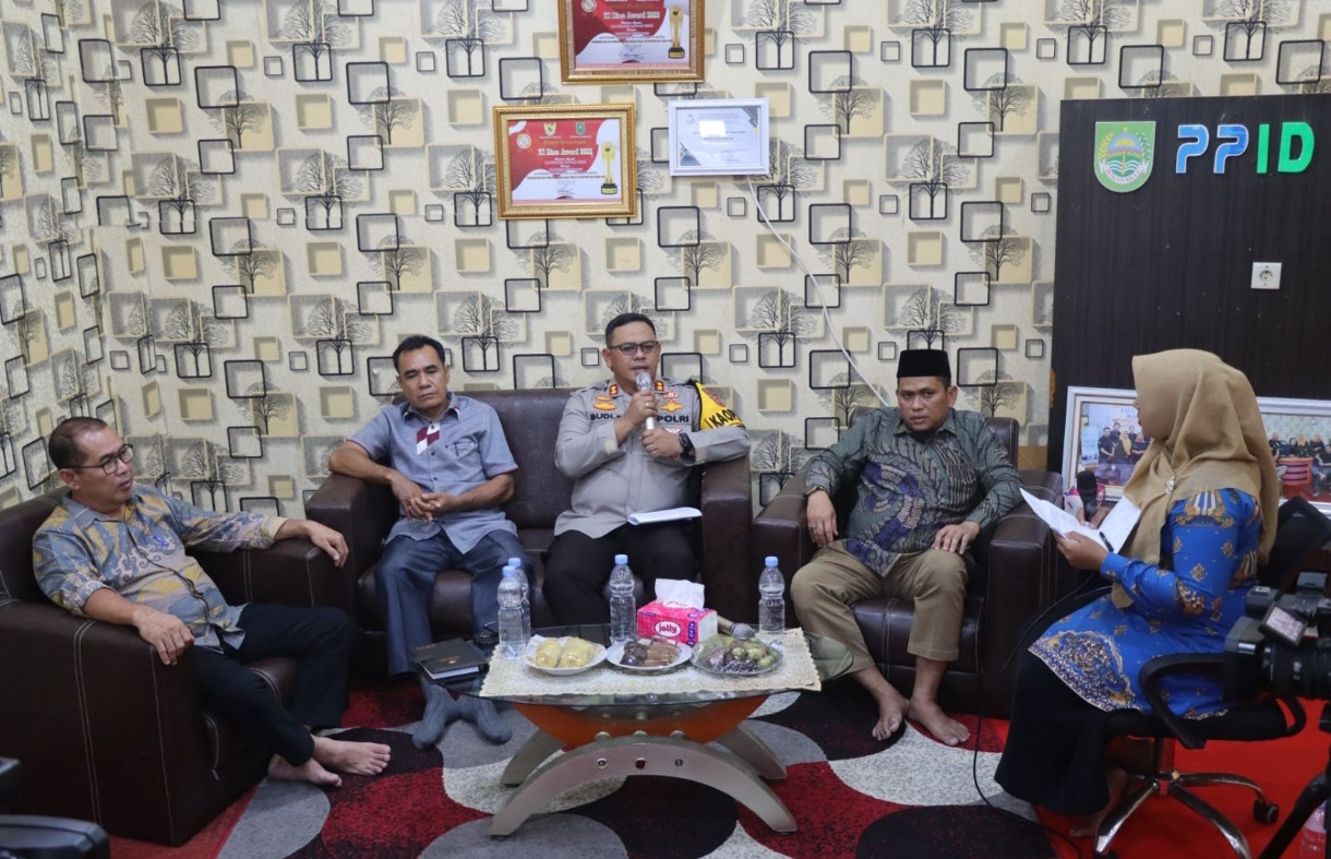 Live Talk Show, Kapolres Rokan Hulu Sampaikan Pesan Tangkal Hoax dan Black Campaign