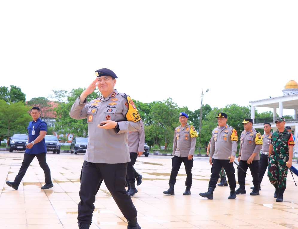 Kapolres Rohil Dampingi Kapolda Riau Tinjau Rapat Pleno Penghitungan Suara Pilkada