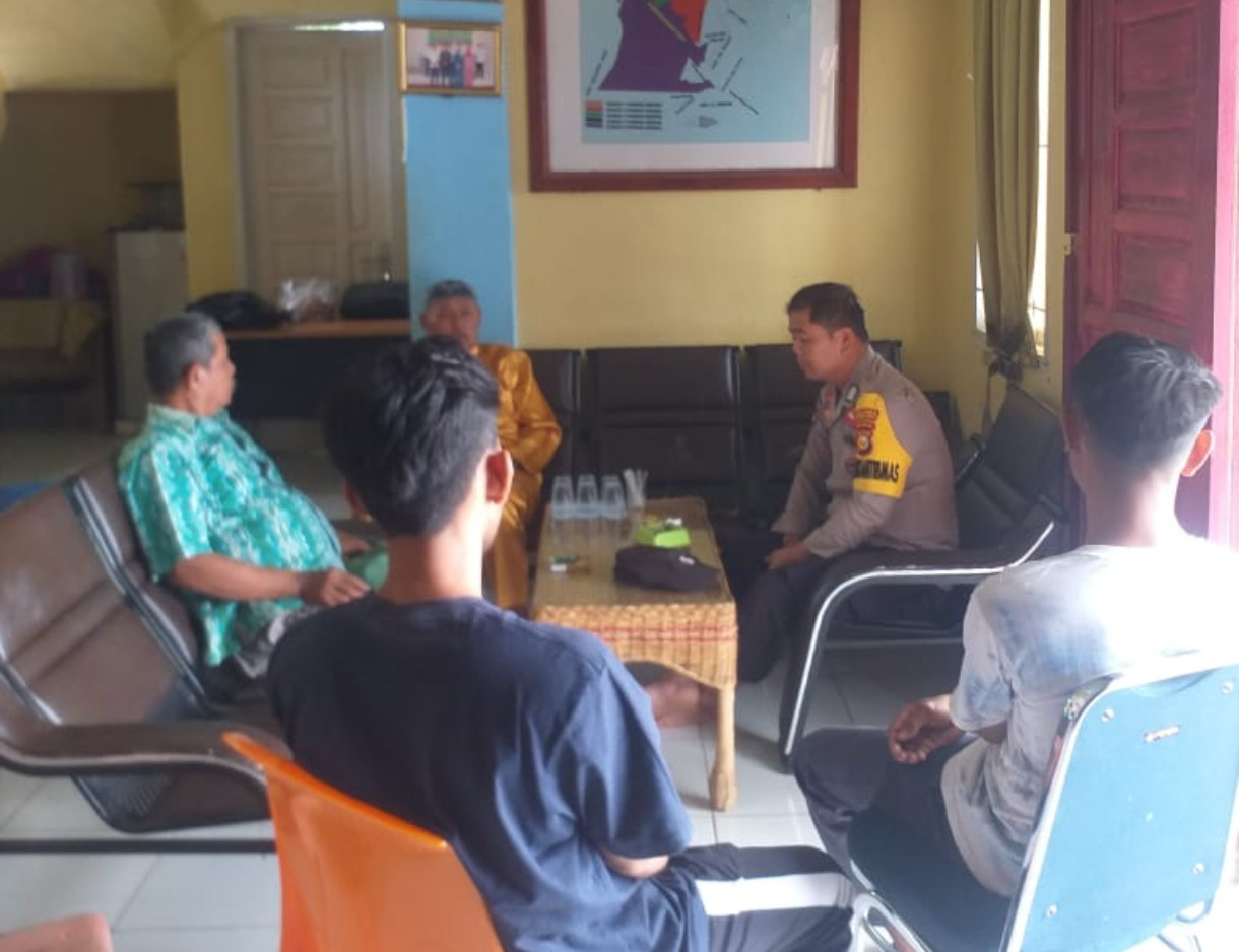Polsek Pujud Gelar Cooling System Paska Pilkada bersama Warga Pondok Kresek