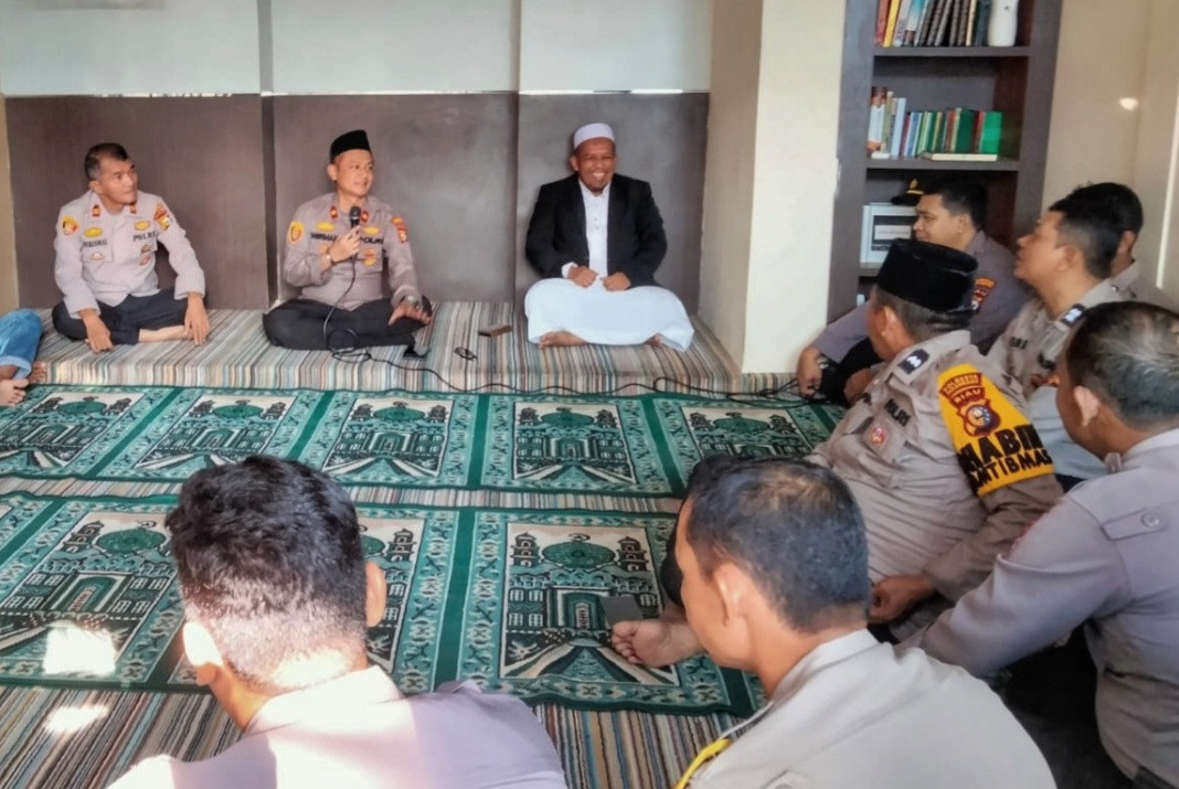Kapolsek Pekanbaru Kota Gelar Binrohtal Personel, Ini Tujuannya
