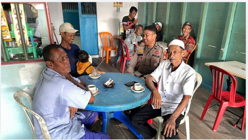 Polsek Concong Gencarkan Himbauan Pemilu Damai 2024 di Kelurahan Concong Luar