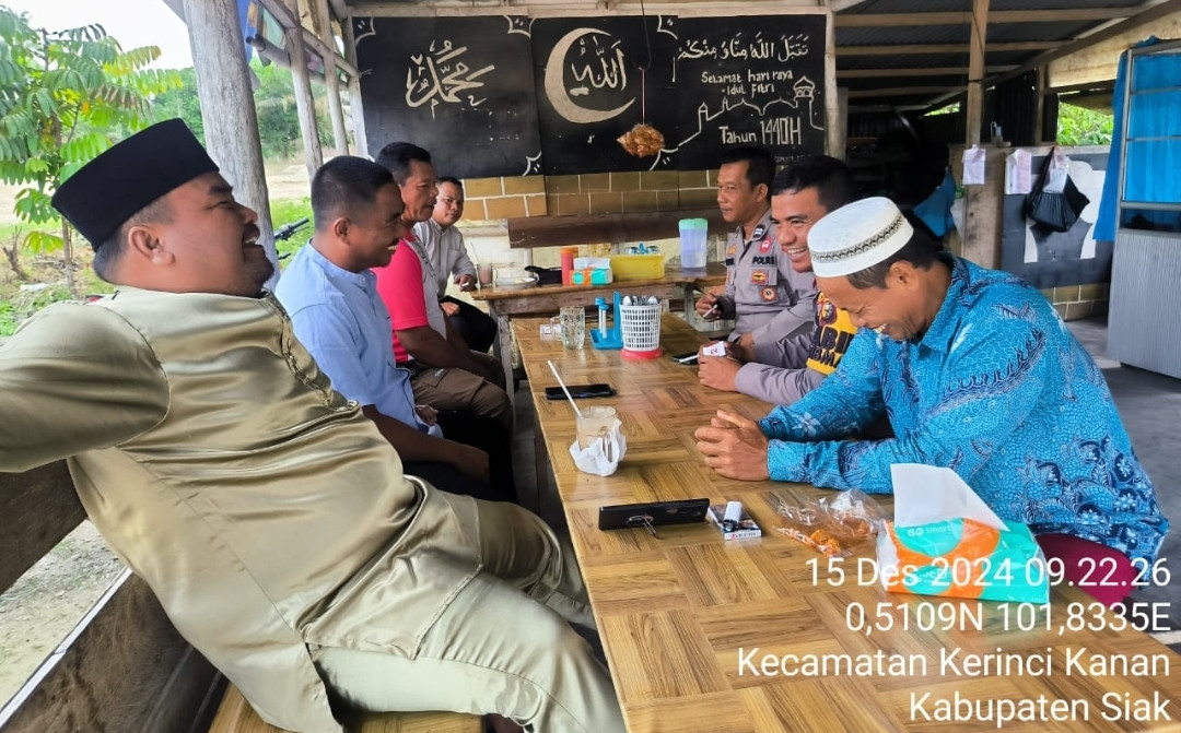 Kapolsek Kerinci Kanan Imbau Warga Tetap Jaga Kamtibmas Pasca Pleno Pilkada 2024