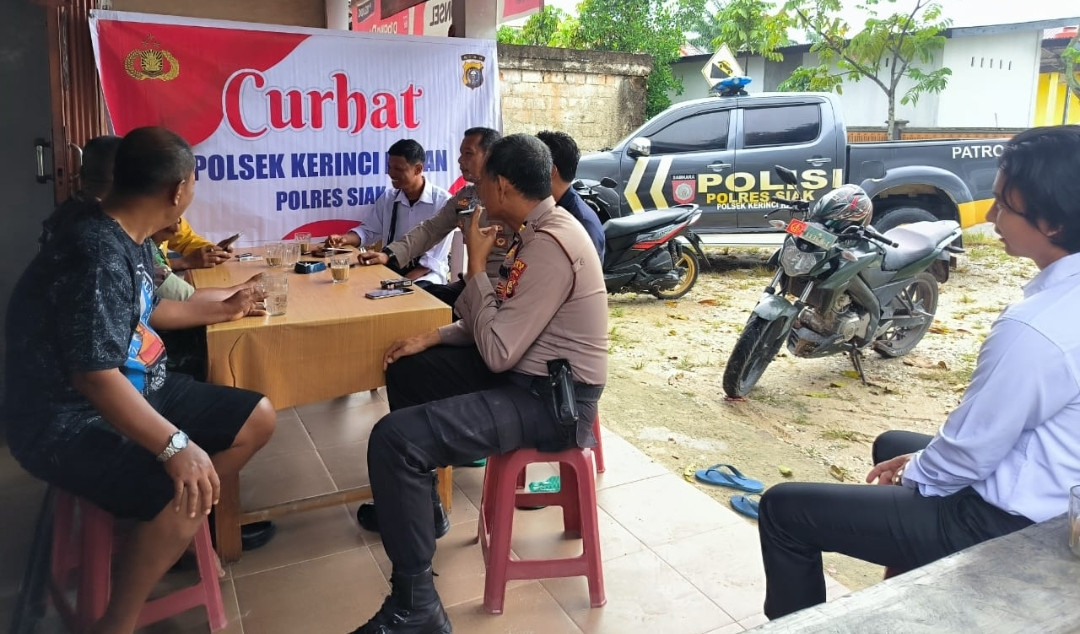Jaga Kamtibmas, Polsek Kerinci Kanan Gelar Curhat di Kampung Seminai
