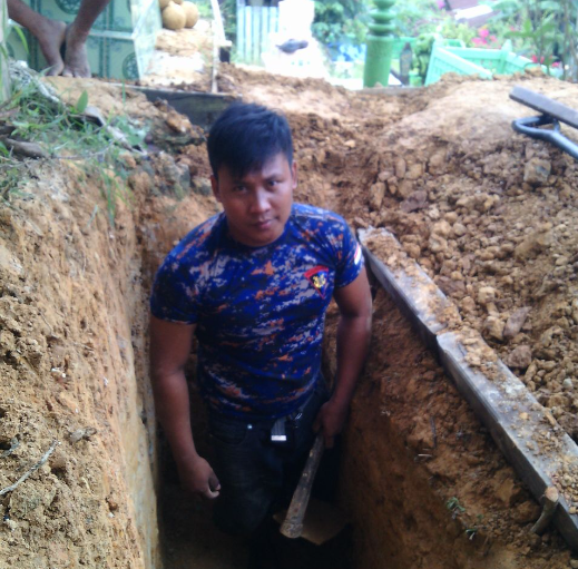 kubur.png