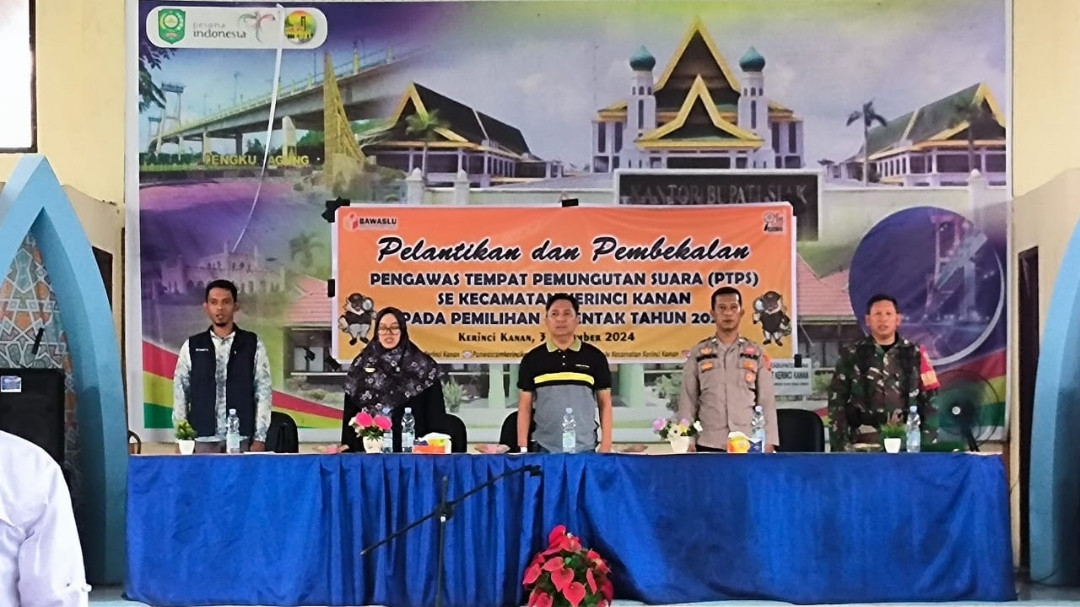 Polsek Kerinci Kanan Hadiri Pelantikan dan Pembekalan Pengawas TPS Pilkada 2024